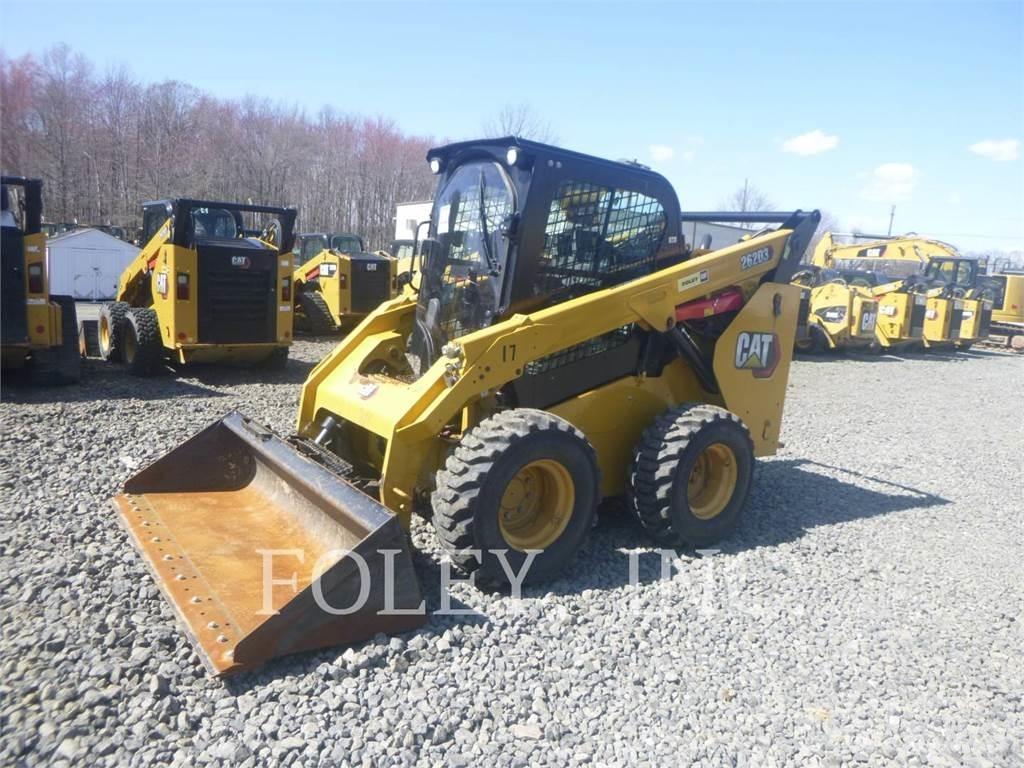 CAT 262D3 Mini Pale Gommate