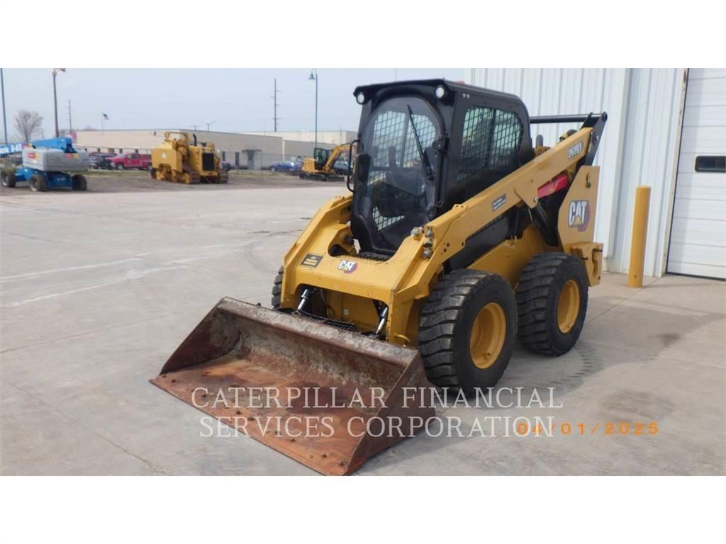 CAT 262D3 Mini Pale Gommate