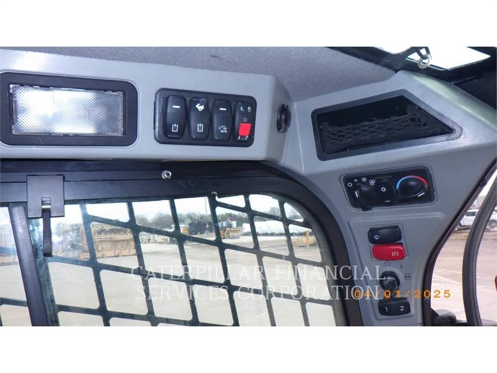 CAT 262D3 Mini Pale Gommate