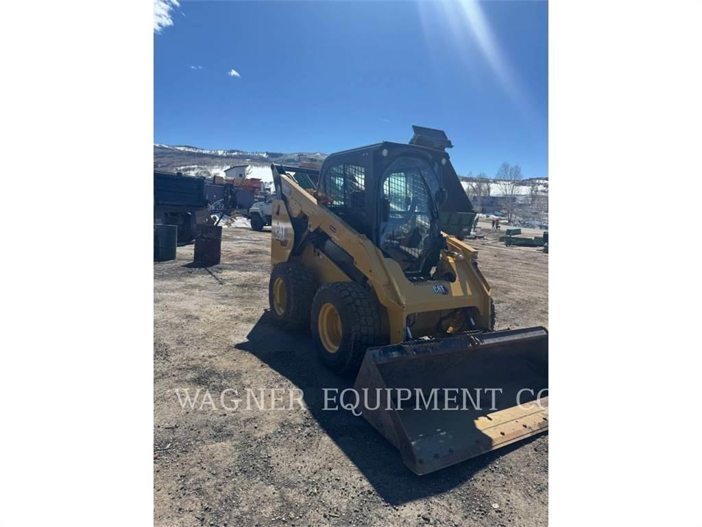 CAT 262D3 Mini Pale Gommate