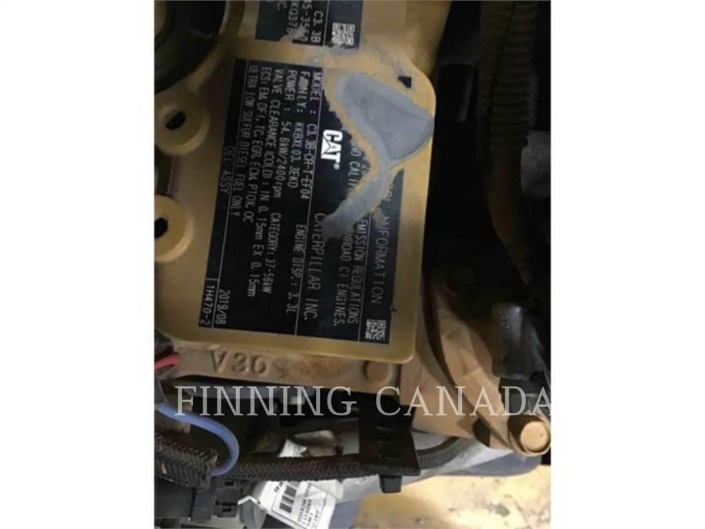 CAT 262D3 Mini Pale Gommate
