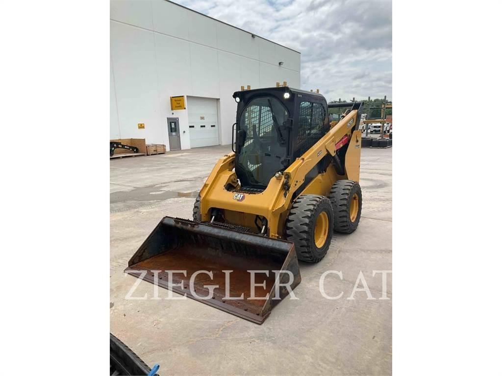 CAT 262D3 Mini Pale Gommate