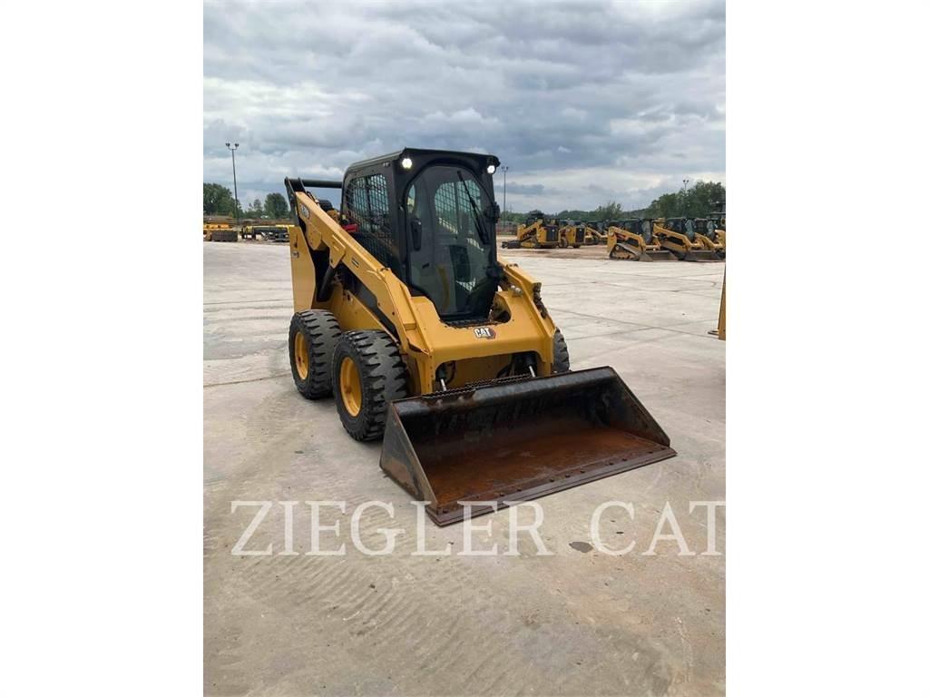 CAT 262D3 Mini Pale Gommate