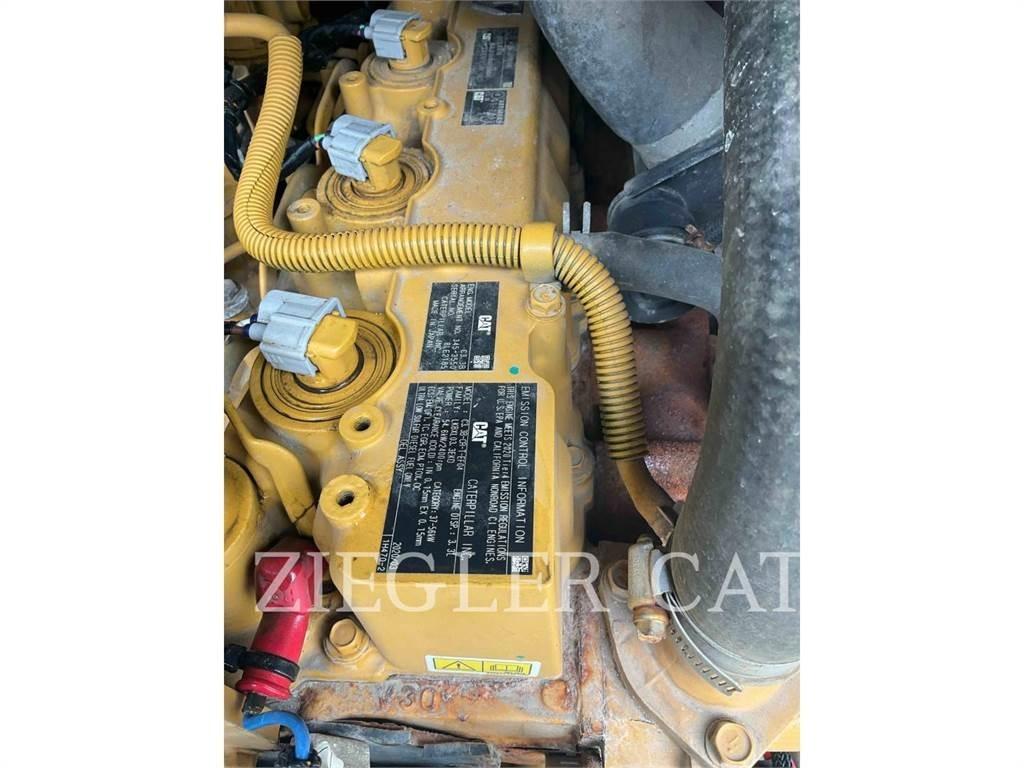CAT 262D3 Mini Pale Gommate