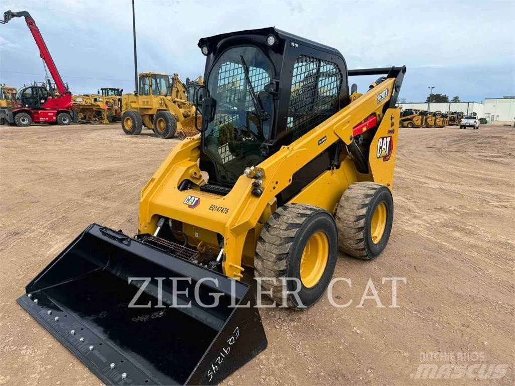 CAT 262D3 Mini Pale Gommate