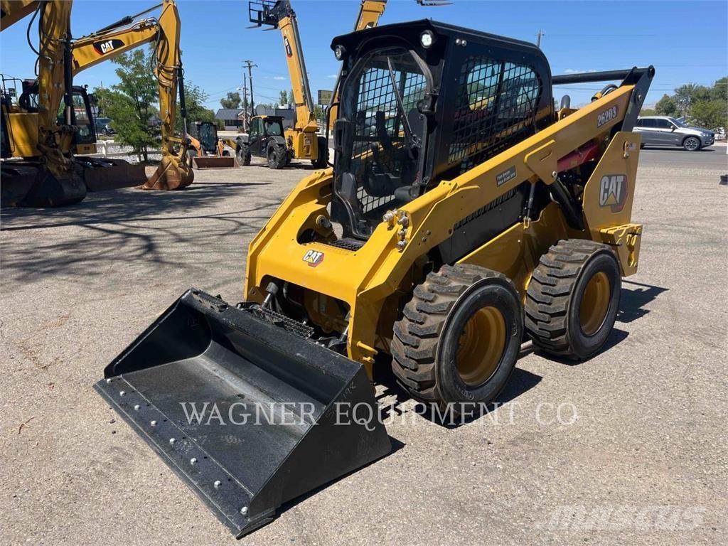 CAT 262D3 Mini Pale Gommate