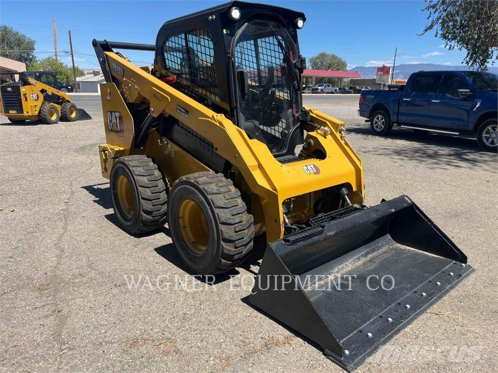 CAT 262D3 Mini Pale Gommate
