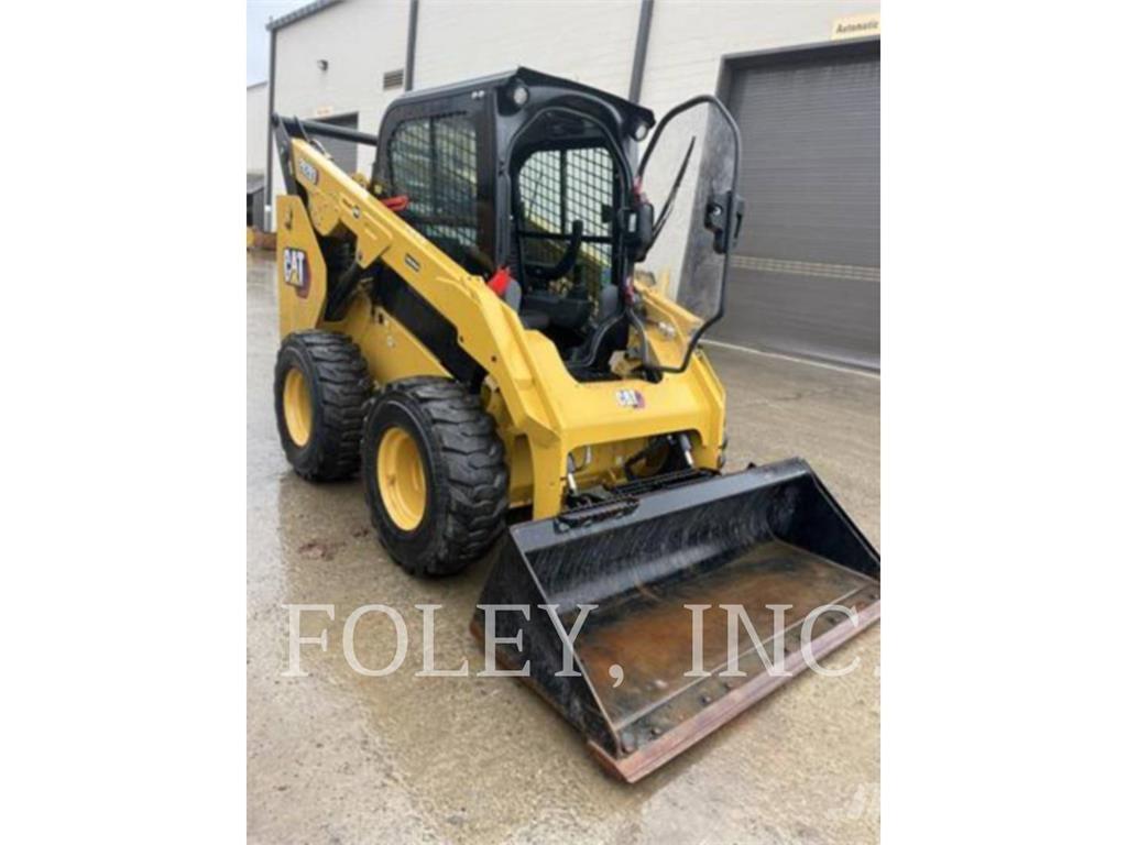 CAT 262D3 Mini Pale Gommate