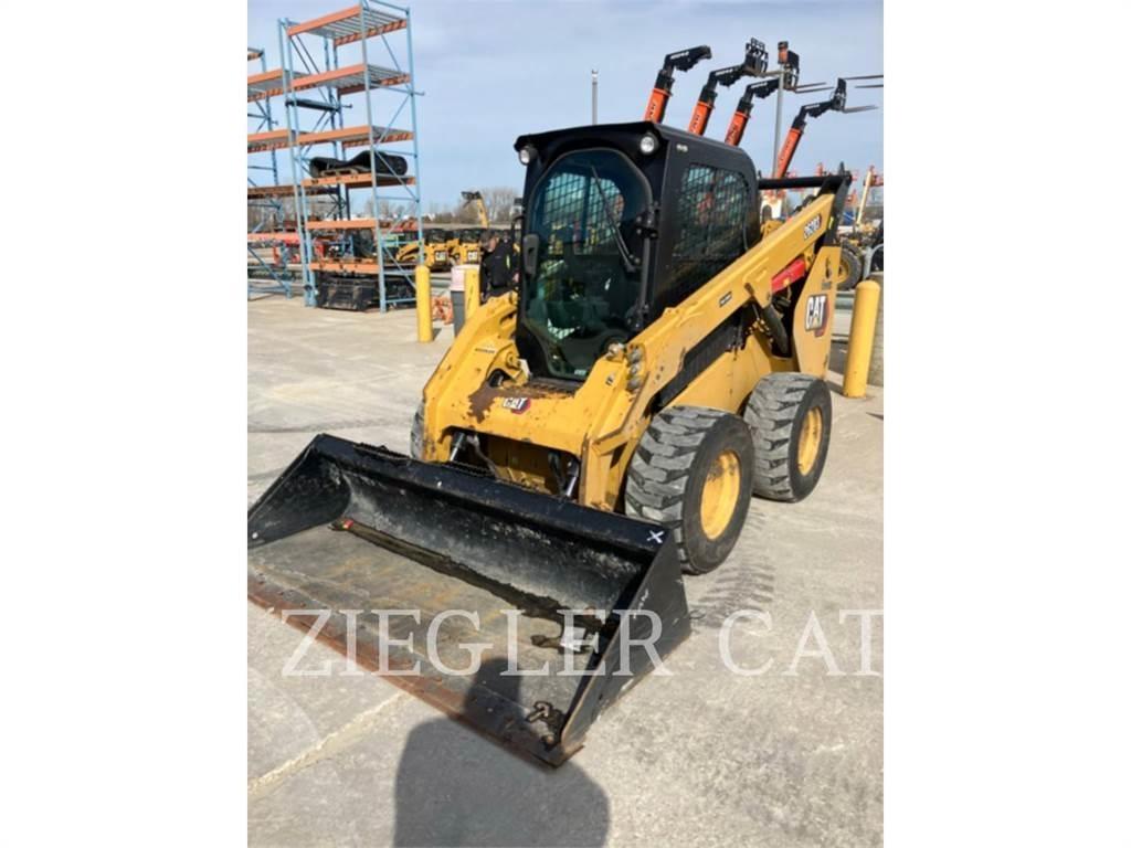 CAT 262D3 Mini Pale Gommate