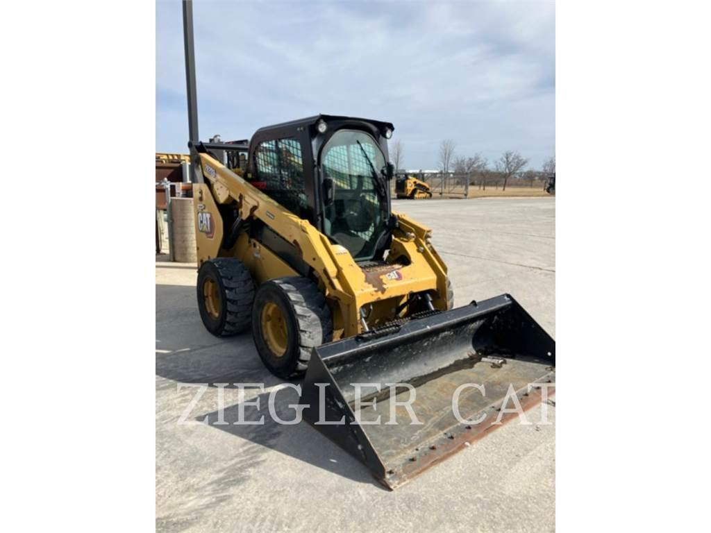 CAT 262D3 Mini Pale Gommate