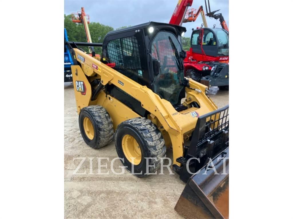 CAT 262D3 Mini Pale Gommate
