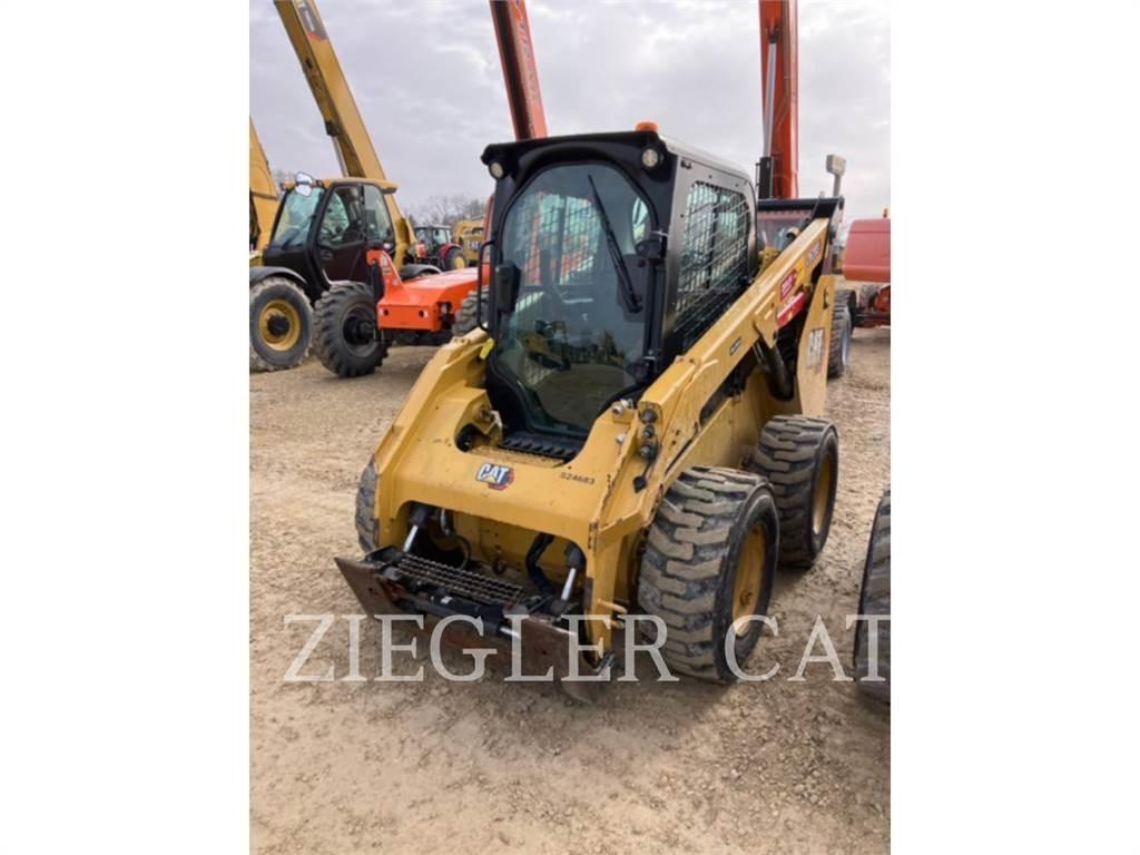 CAT 262D3 Mini Pale Gommate