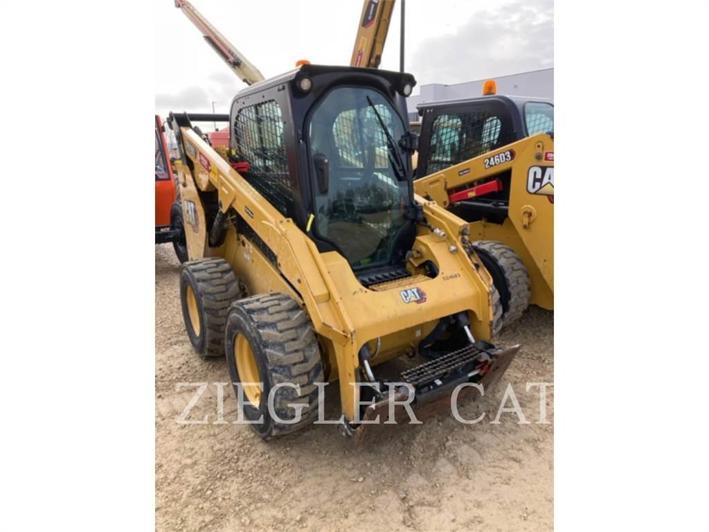 CAT 262D3 Mini Pale Gommate