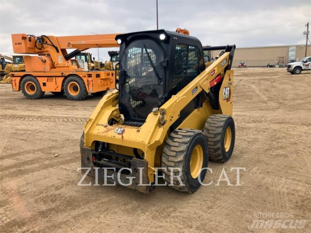 CAT 262D3 Mini Pale Gommate
