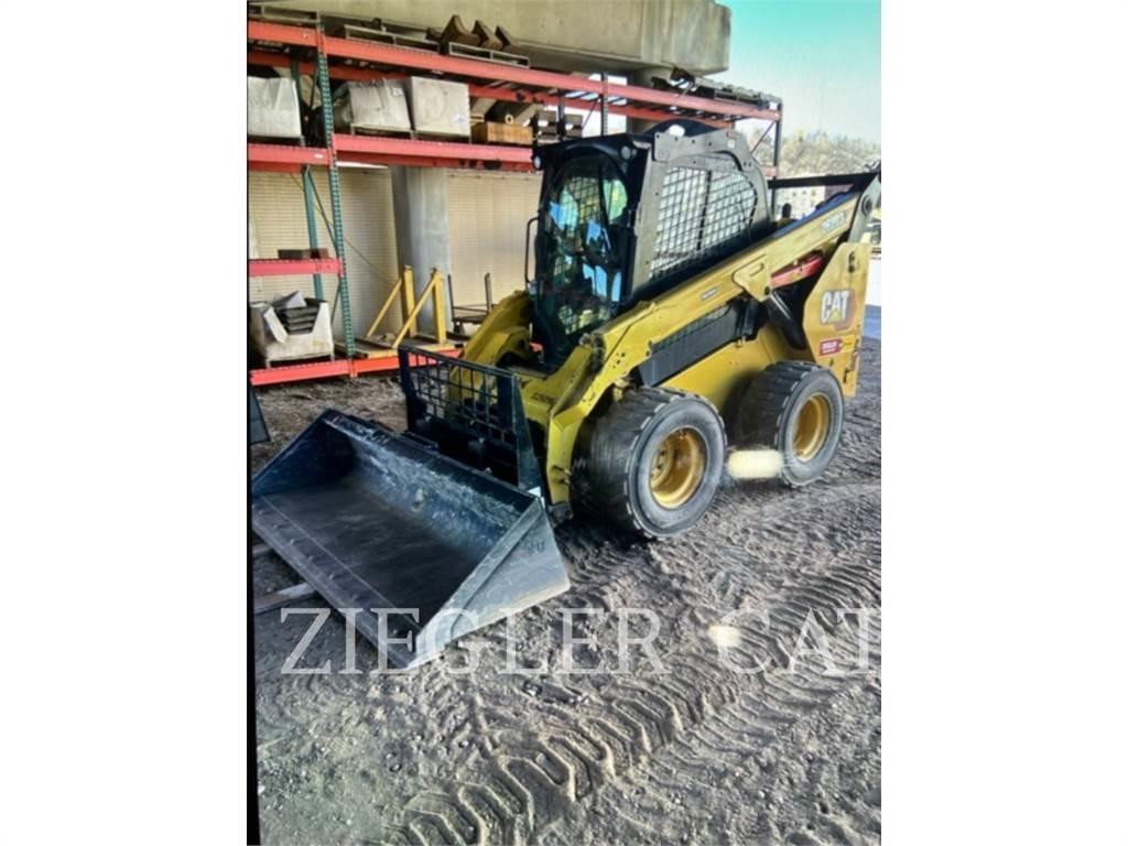 CAT 262D3 Mini Pale Gommate