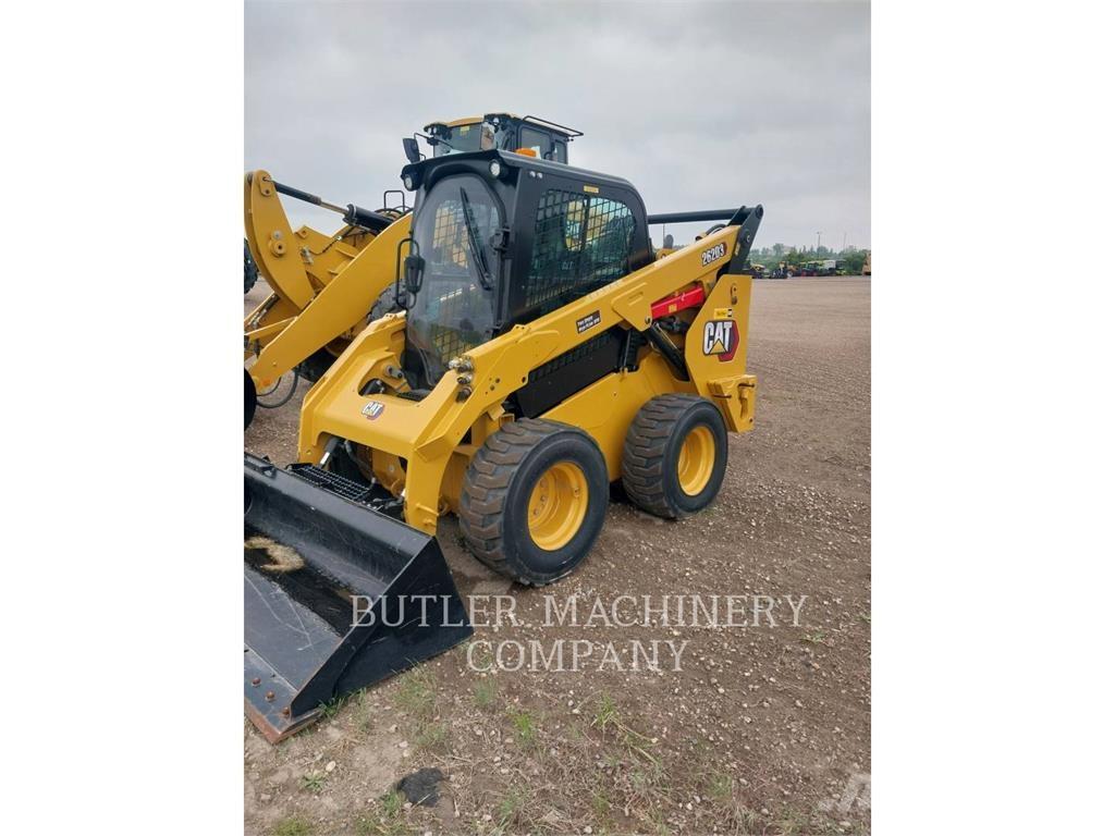 CAT 262D3 Mini Pale Gommate