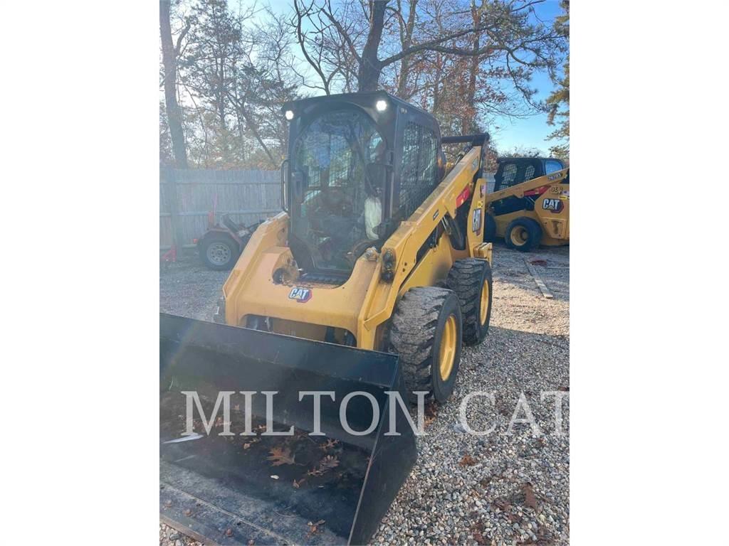 CAT 262D3 Mini Pale Gommate