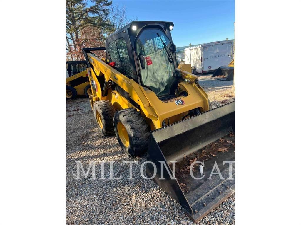 CAT 262D3 Mini Pale Gommate