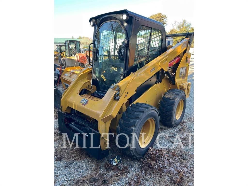 CAT 262D3 Mini Pale Gommate