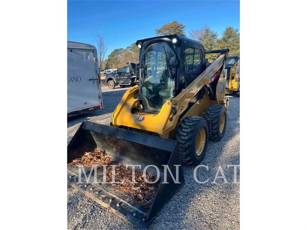 CAT 262D3 Mini Pale Gommate