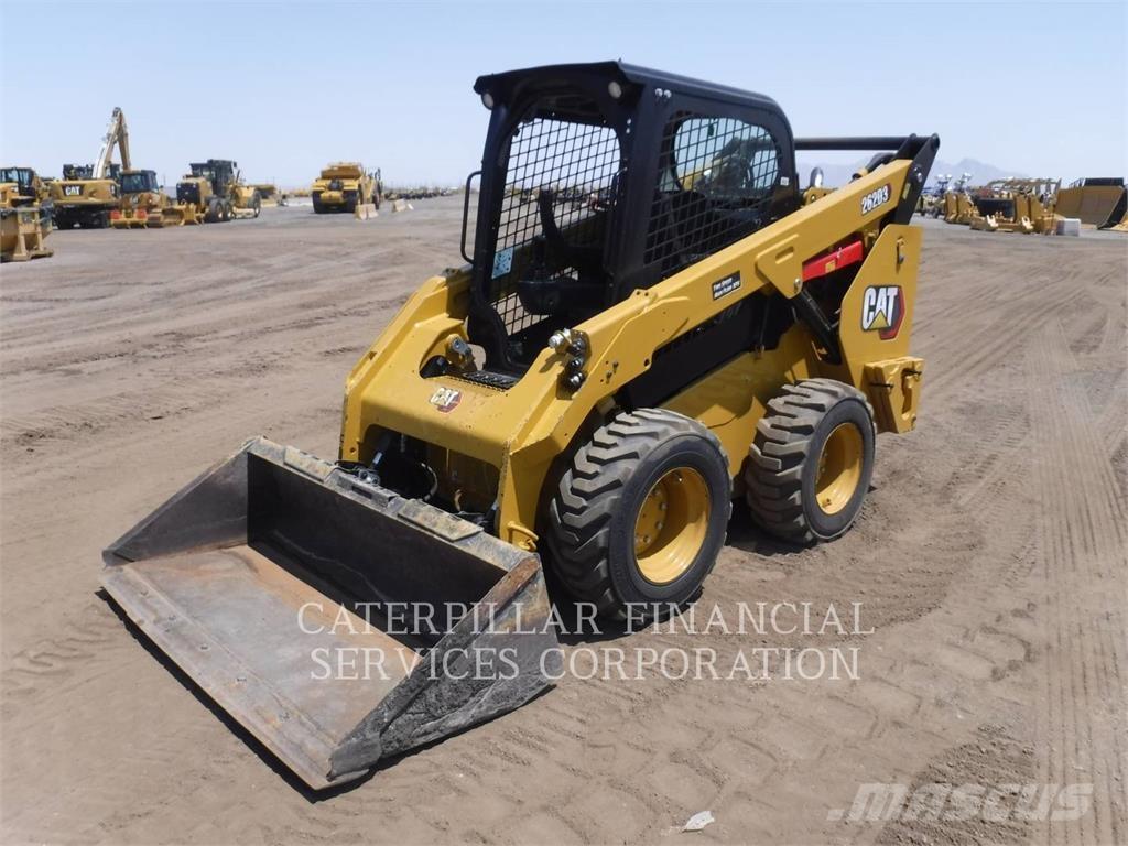 CAT 262D3 Mini Pale Gommate