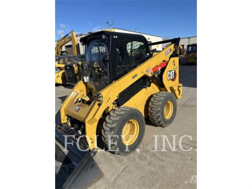 CAT 262D3 Mini Pale Gommate