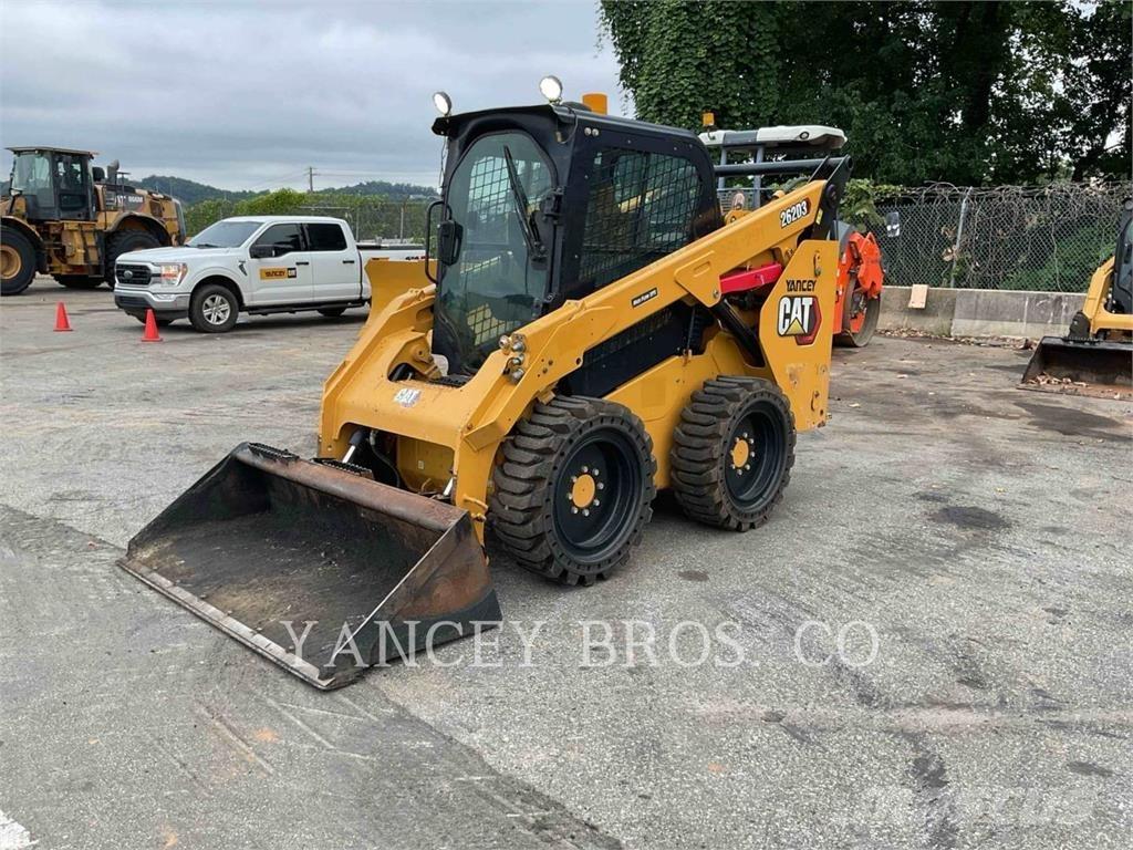CAT 262D3 Mini Pale Gommate