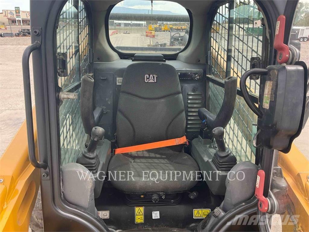 CAT 262D3 Mini Pale Gommate