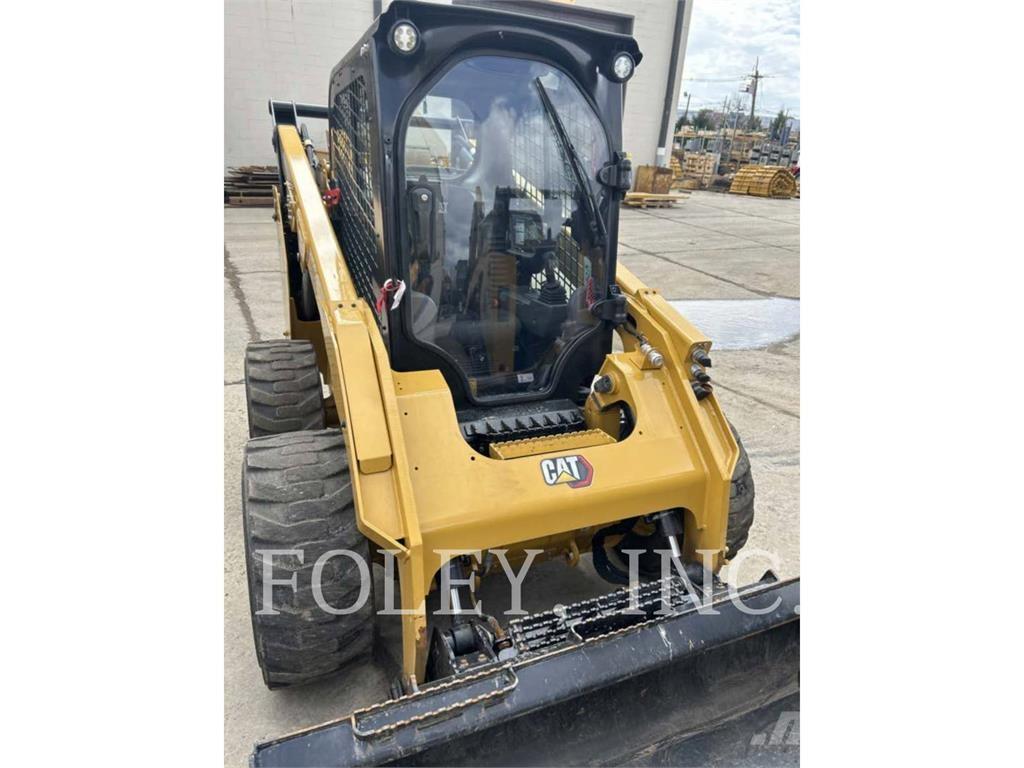 CAT 262D3 Mini Pale Gommate