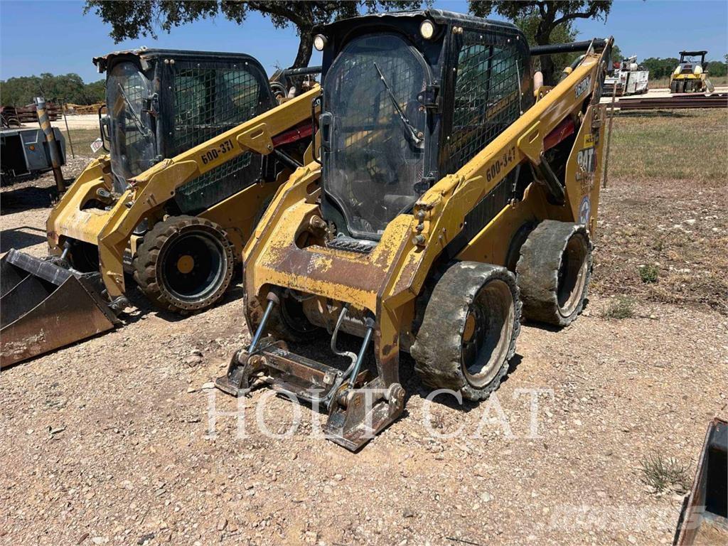 CAT 262D3 Mini Pale Gommate