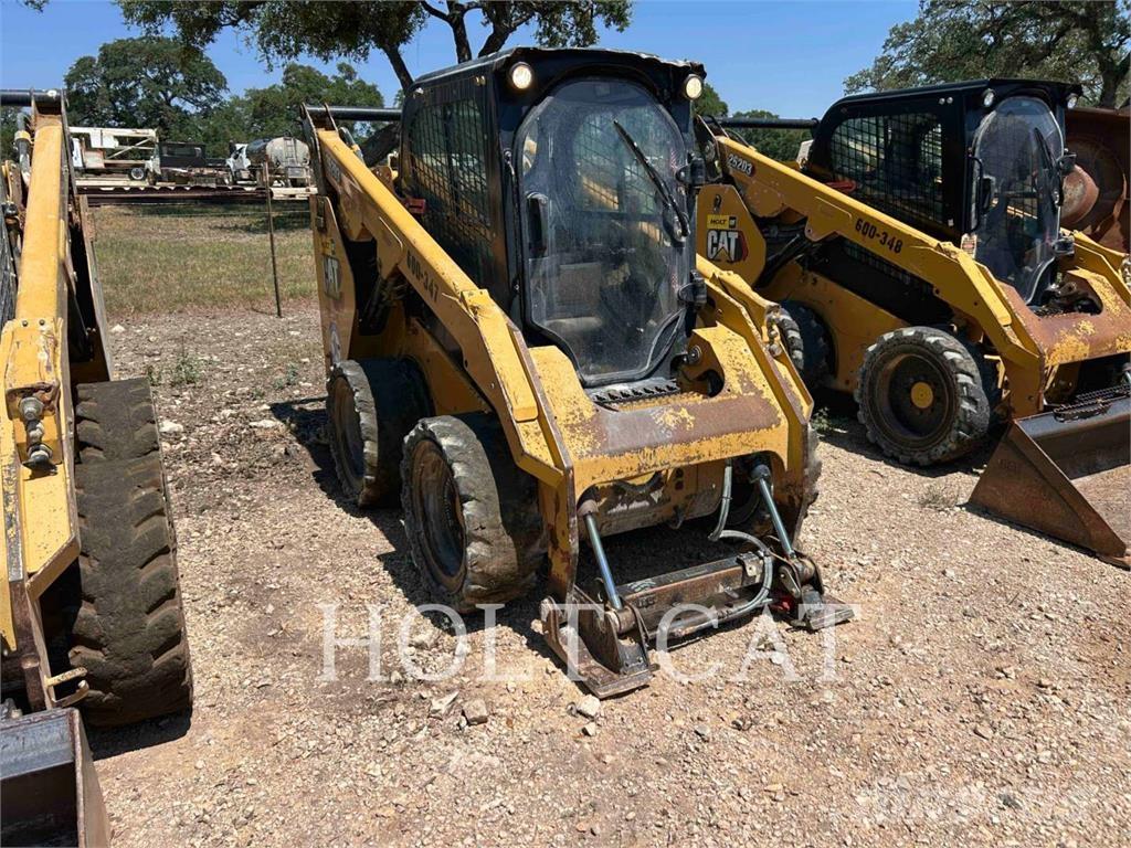 CAT 262D3 Mini Pale Gommate