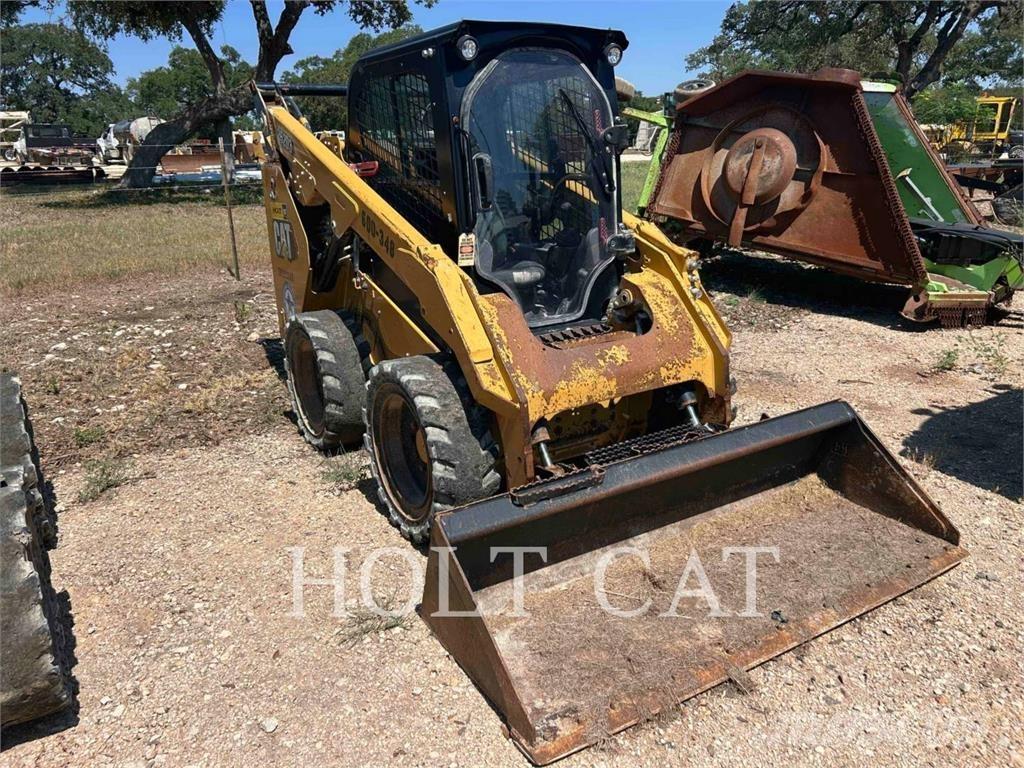 CAT 262D3 Mini Pale Gommate