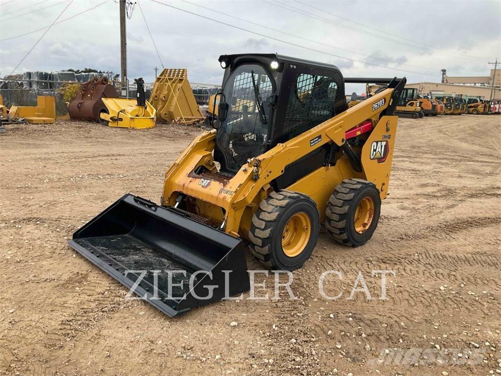 CAT 262D3 Mini Pale Gommate