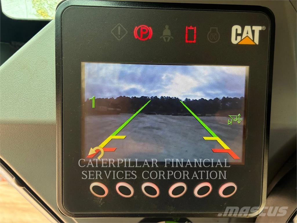 CAT 262D3 Mini Pale Gommate