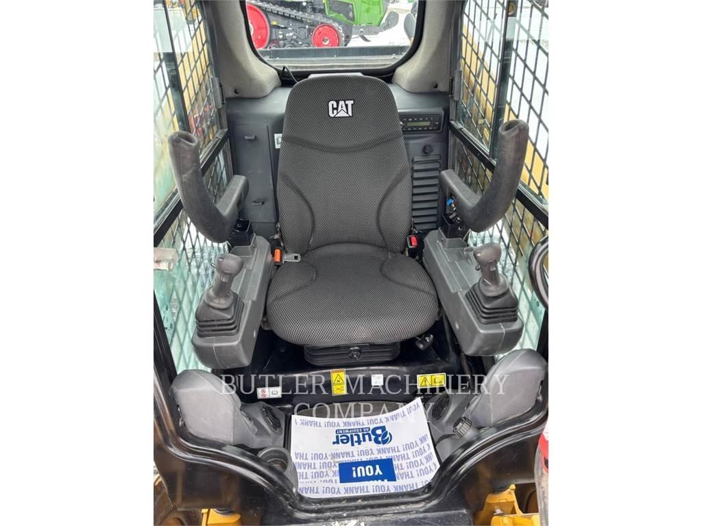 CAT 262D3 C3H3 Mini Pale Gommate