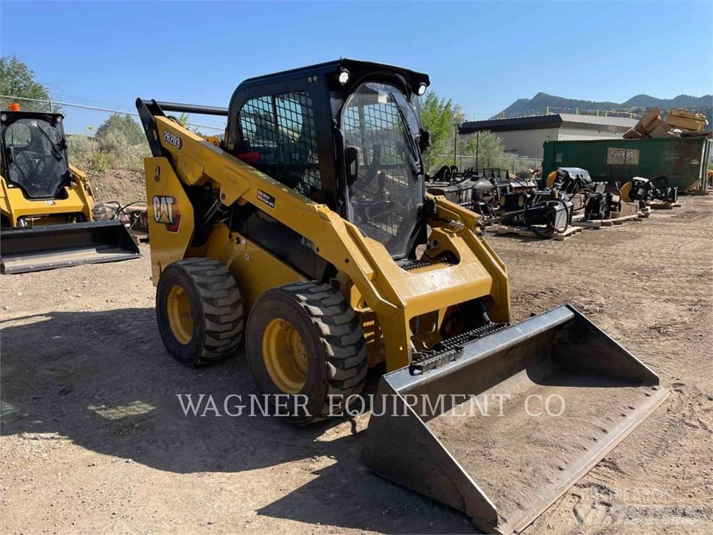 CAT 262D3 HF Mini Pale Gommate