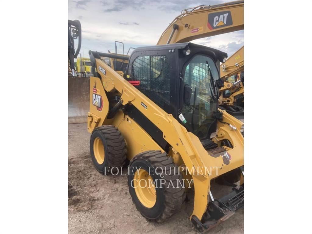 CAT 262D3STD2C Mini Pale Gommate