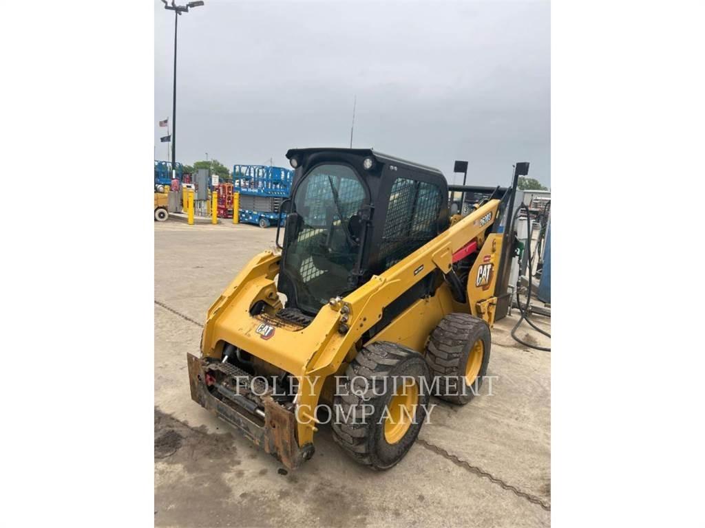 CAT 262D3STD2C Mini Pale Gommate