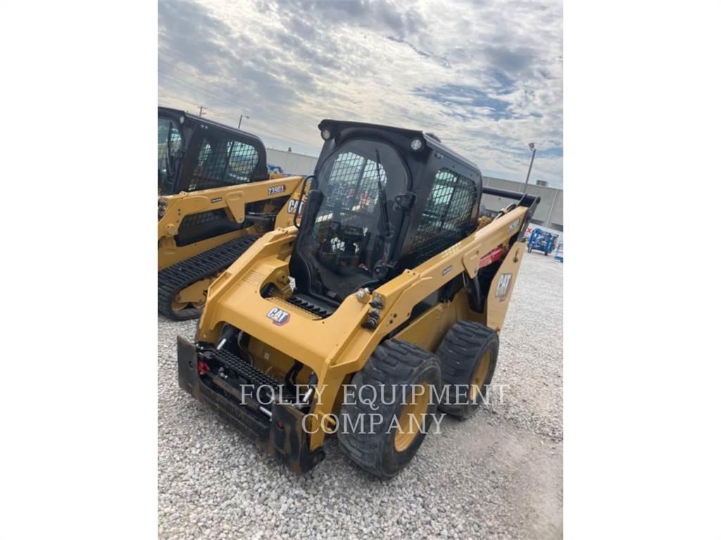 CAT 262D3STD2C Mini Pale Gommate