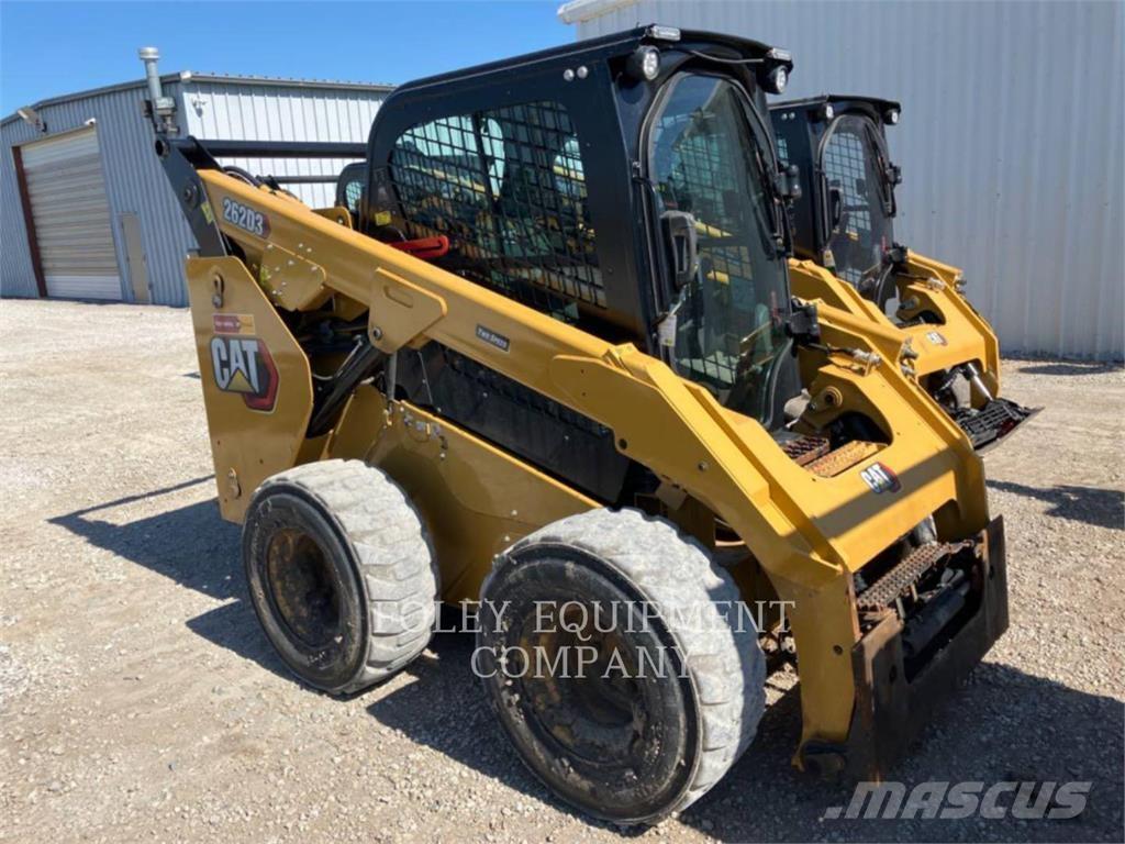 CAT 262D3STD2C Mini Pale Gommate