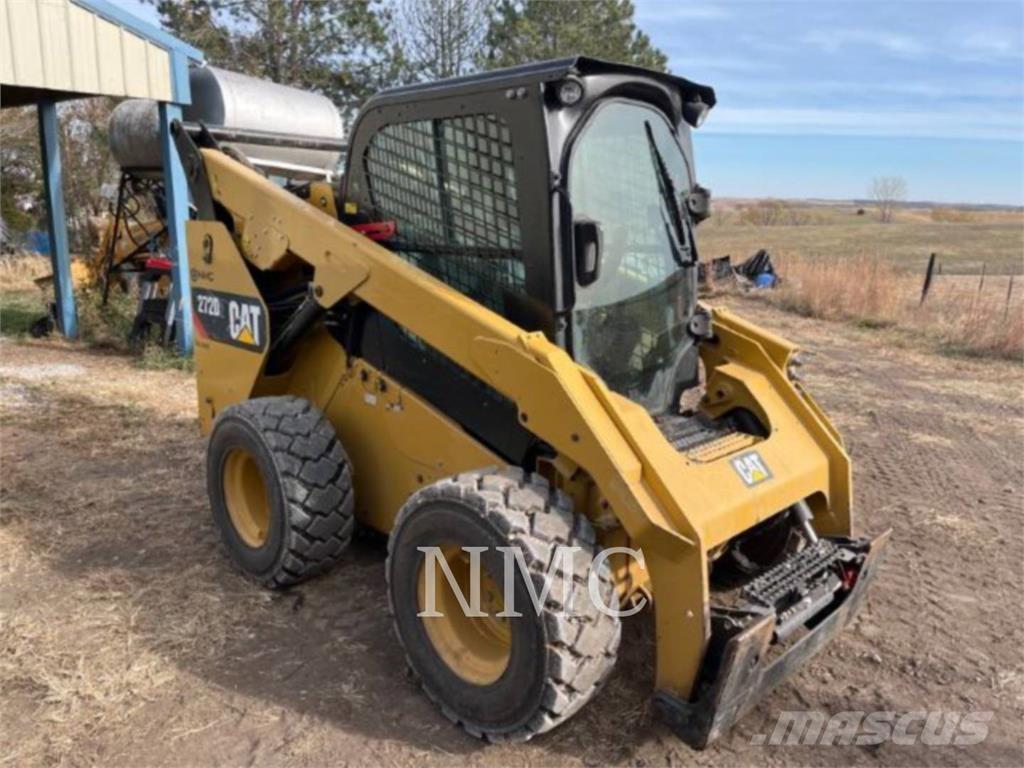 CAT 272D Mini Pale Gommate