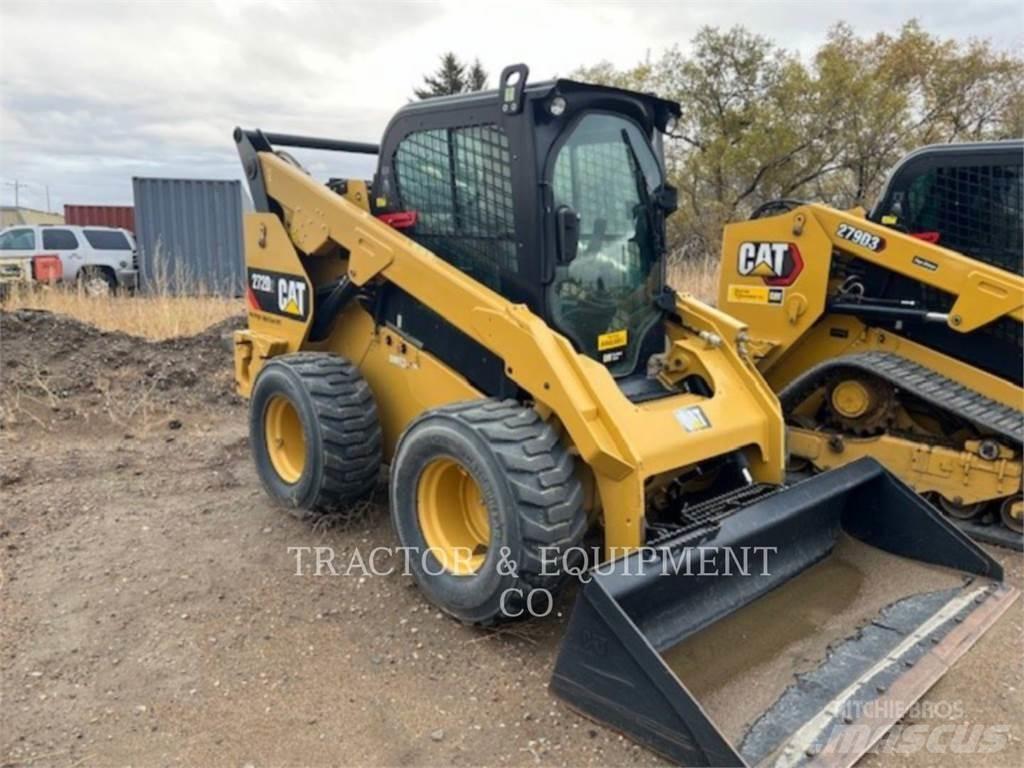 CAT 272D2 Mini Pale Gommate