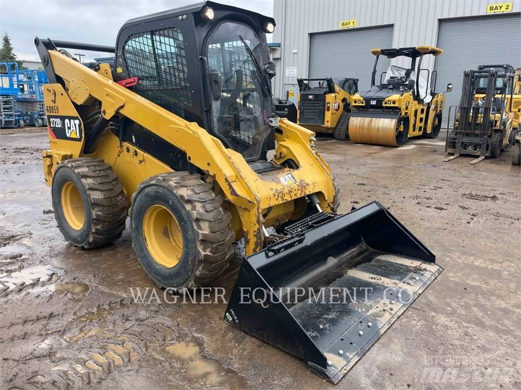 CAT 272D2 Mini Pale Gommate