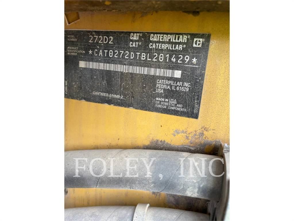 CAT 272D2 Mini Pale Gommate