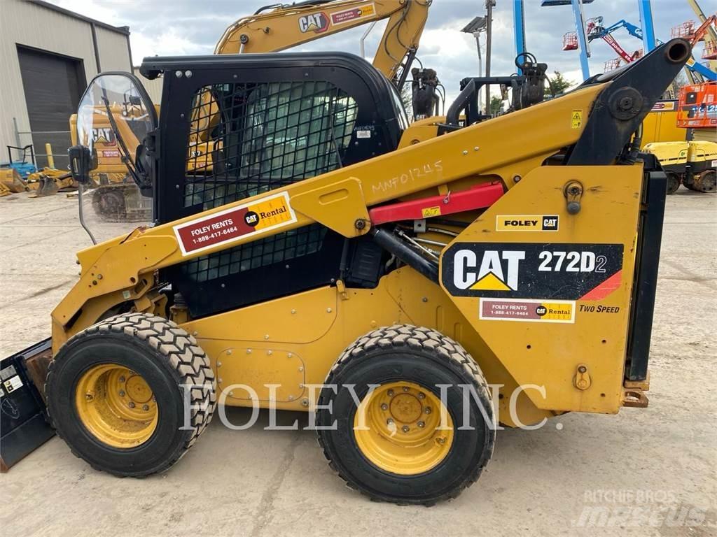 CAT 272D2 Mini Pale Gommate