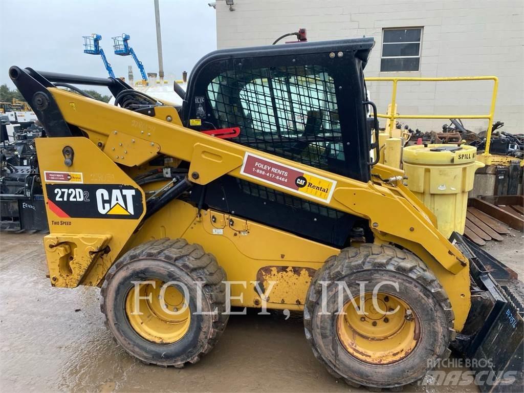 CAT 272D2 Mini Pale Gommate