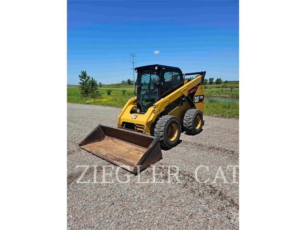 CAT 272D2 Mini Pale Gommate