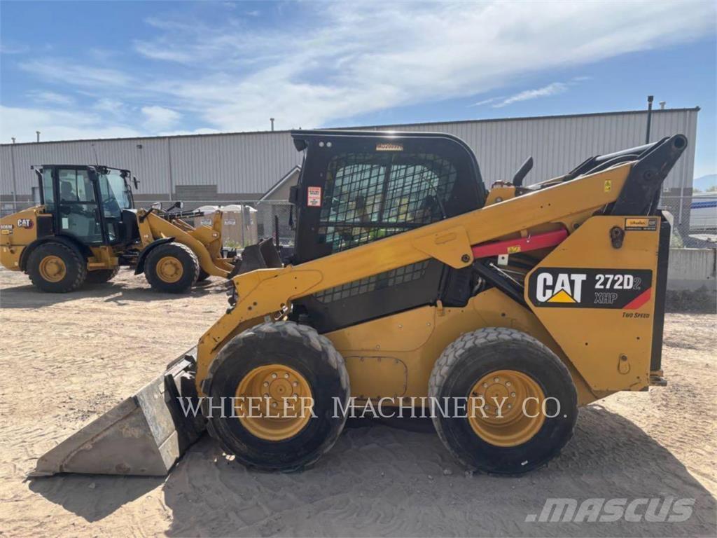 CAT 272D2C3XHP Mini Pale Gommate