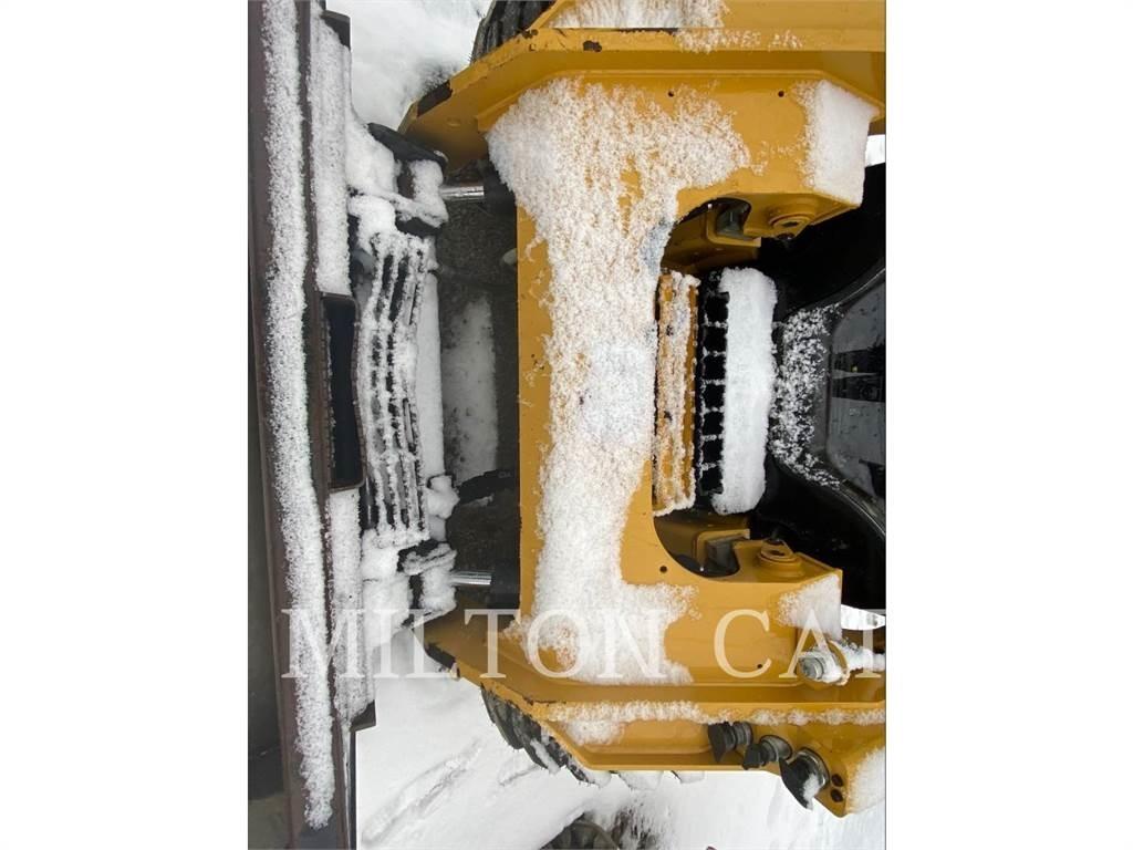 CAT 272D3 Mini Pale Gommate