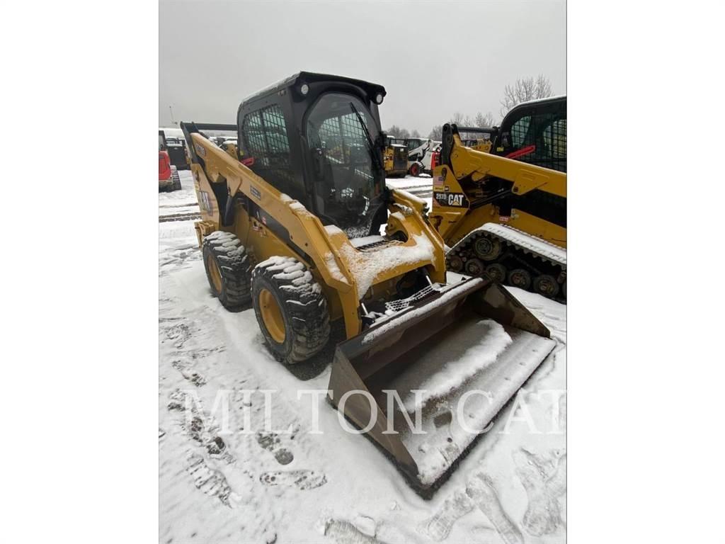 CAT 272D3 Mini Pale Gommate